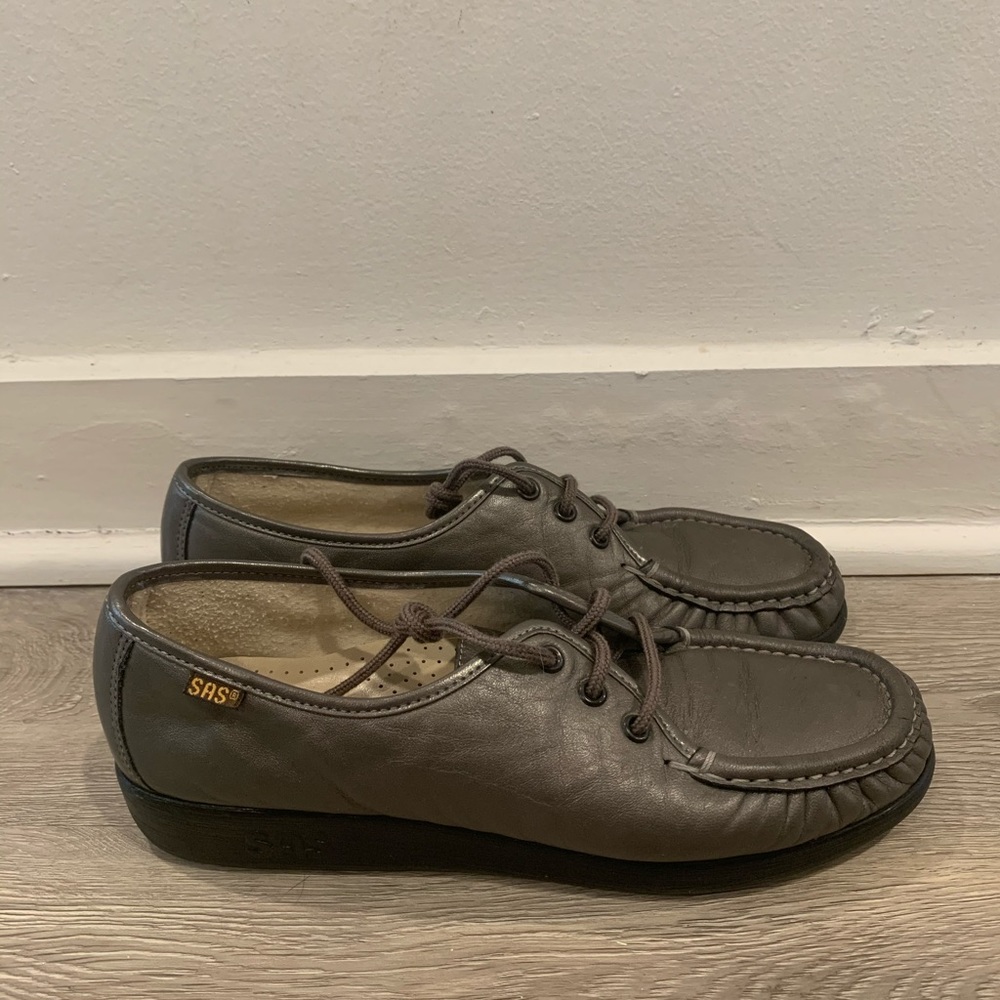 SAS Siesta Women’s Gray Leather Loafer Size 8N